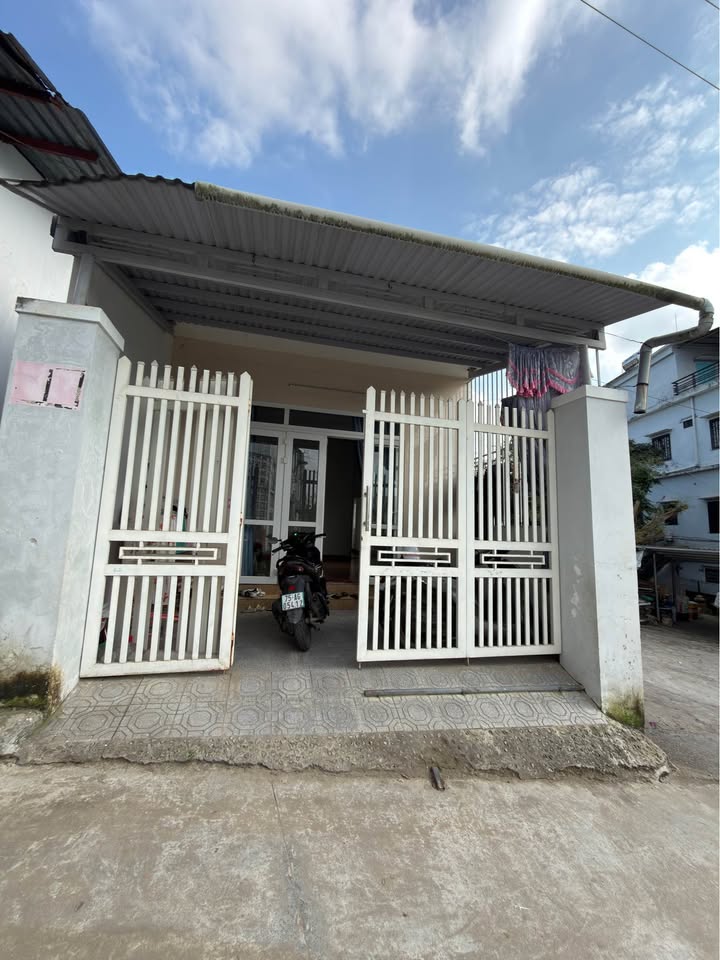 Nhà mặt kiệt Trần Phú, Thừa Thiên Huế 76m² giá 2.3 tỷ - Chỉ 50m ra đường chính!