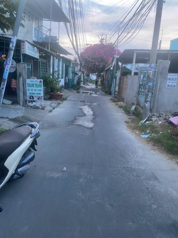 Nhà riêng Đường 28, Phước Long, Nha Trang 128.5m² giá 2.4 tỷ - Sổ hồng chính chủ!