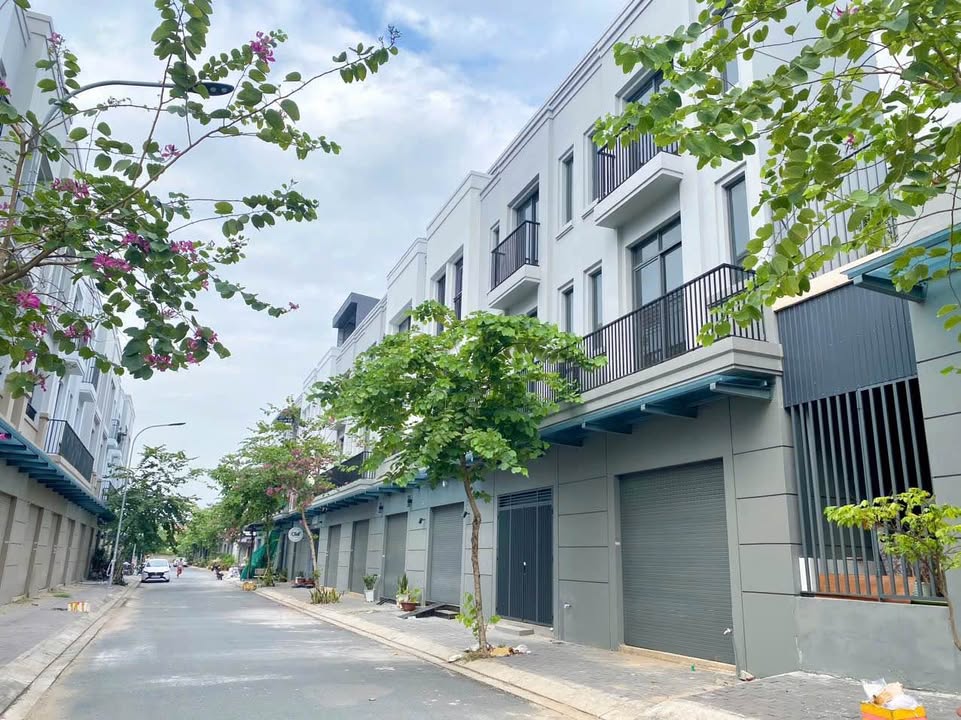 Nhà đẹp Tây Sông Hậu GĐ.2, Long Xuyên 158m² giá chỉ 3.4 tỷ - Sẵn sàng ở ngay!