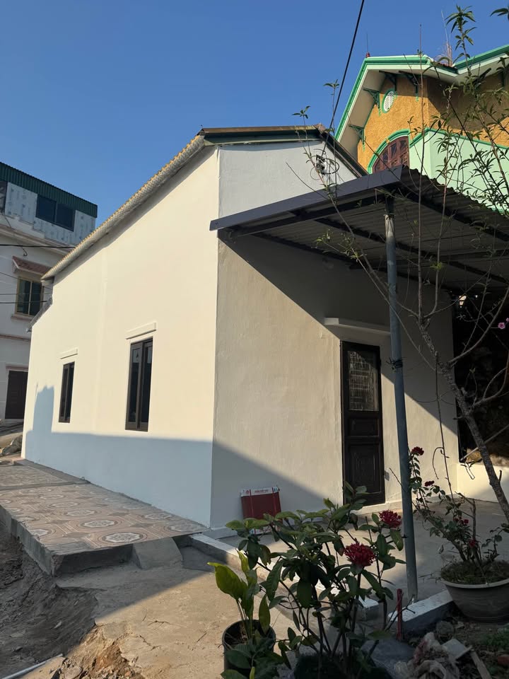 Nhà cấp 4 tại khu 8 Bãi Cháy 54m² giá 1.8 tỷ - Ô tô vào tận nơi!