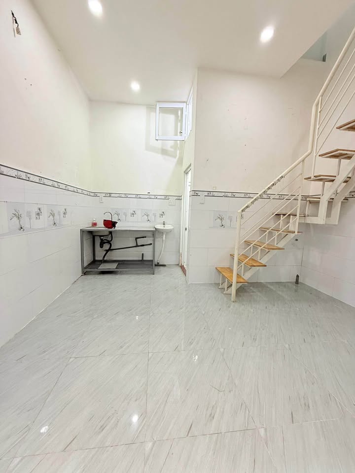 Nhà phố Thạnh Xuân 21, Quận 12, 20m² giá 750 triệu - Sổ gốc, hẻm ngắn an ninh!