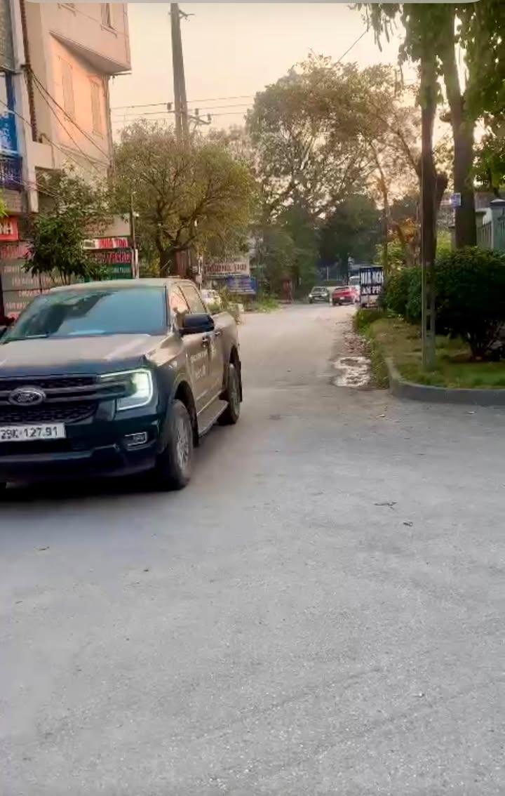 Đất vàng khu tái định cư Dương Xá 270m² giá 21 tỷ - Lô góc 3 mặt thoáng!