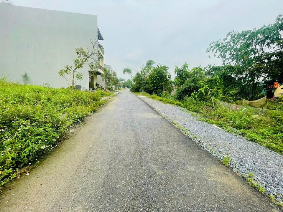 Đất nền Khu đô thị Tân Hà Tuyên Quang 90m² giá 3,xx tỷ - Sổ hồng chính chủ