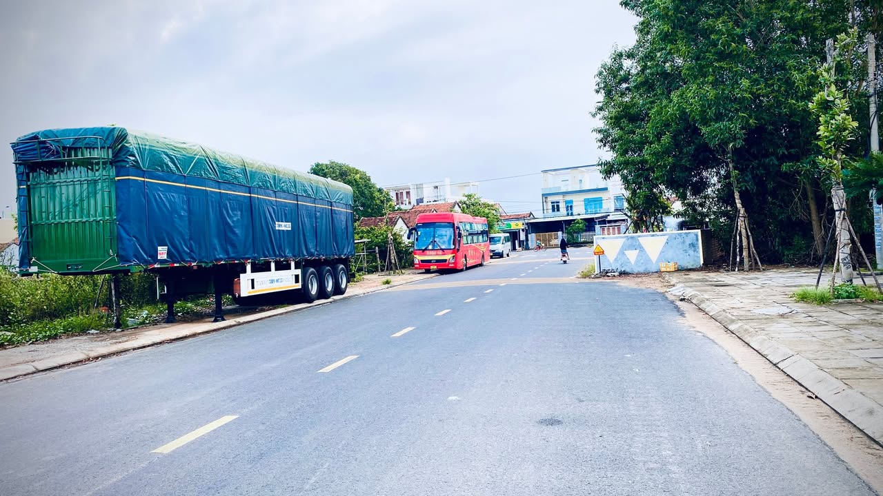 Đất nền mặt tiền đường Nguyễn Văn Linh, Phường Hòa Hiệp, 161m² giá 2.4 tỷ - Sổ hồng riêng, cơ hội đầu tư hấp dẫn!