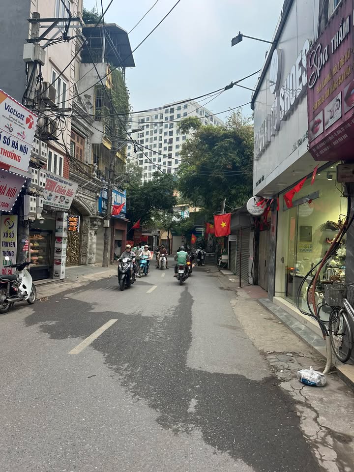 Căn hộ Ngoại Giao Đoàn 30m² giá 8 tỷ - Rẻ nhất khu vực Xuân Đỉnh!