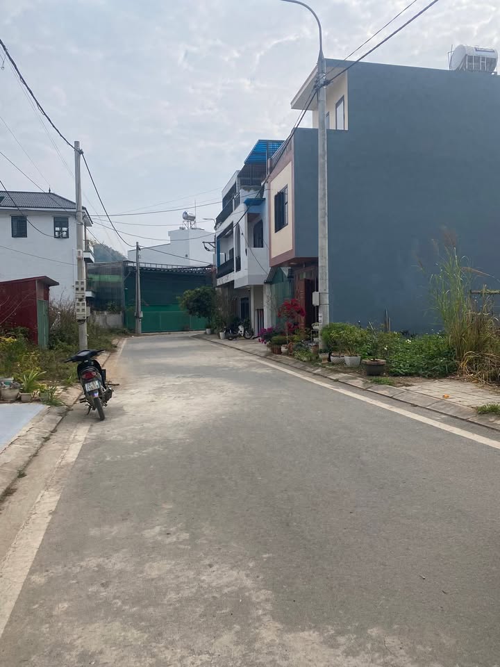 Cặp lô đất nền khu đô thị 4B Sơn La 120m² giá chỉ 2.x tỷ - Đầu tư sinh lời ngay!