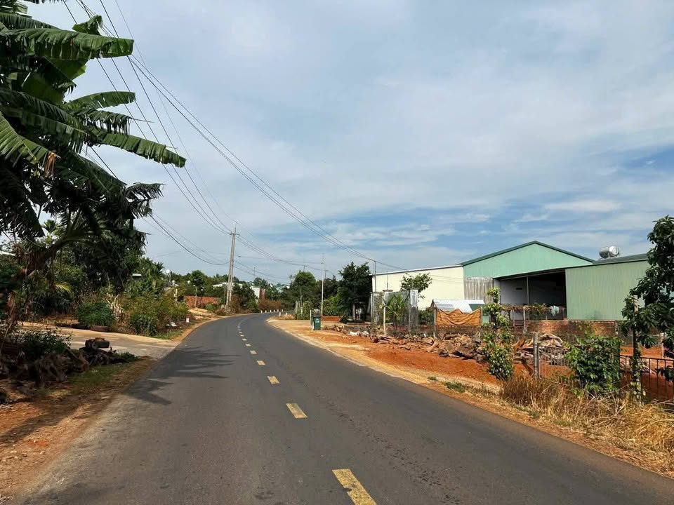 Đất thổ cư mặt tiền Lý Thường Kiệt, Ia Kha 180m² - Giá chỉ 750 triệu!