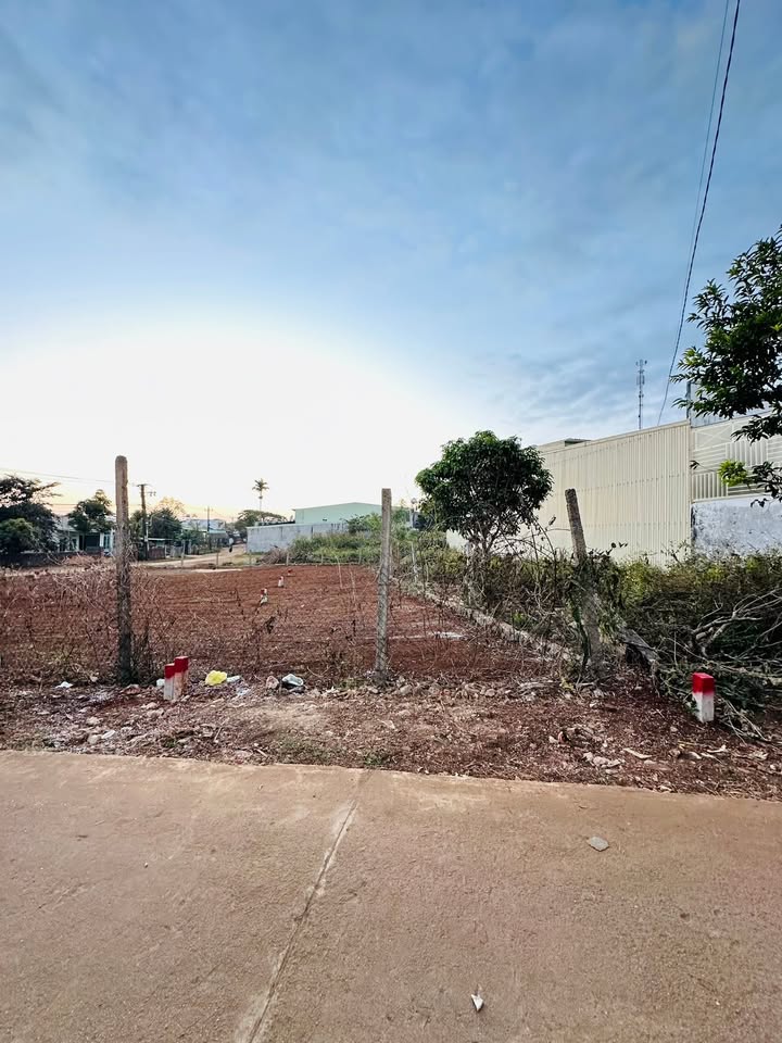 Đất ở chính chủ tại Lý Chính Thắng, Pleiku 102m² giá 800 triệu - Sổ đỏ đầy đủ!