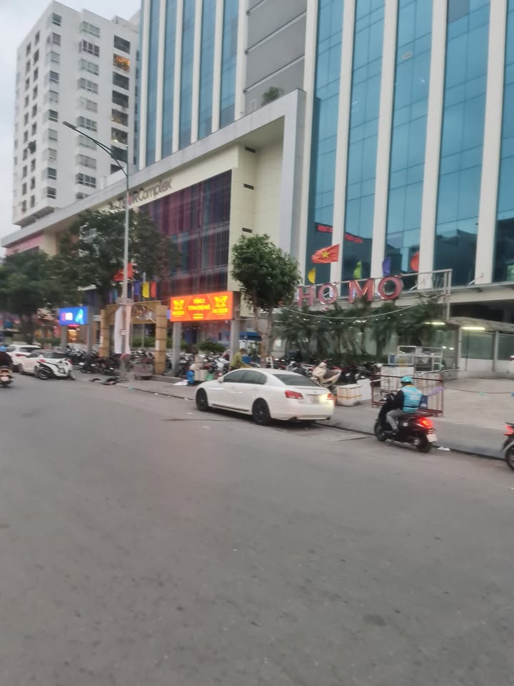 Nhà phố Bạch Mai 70m² giá 24.5 tỷ - Đầu tư sinh lời ngay!