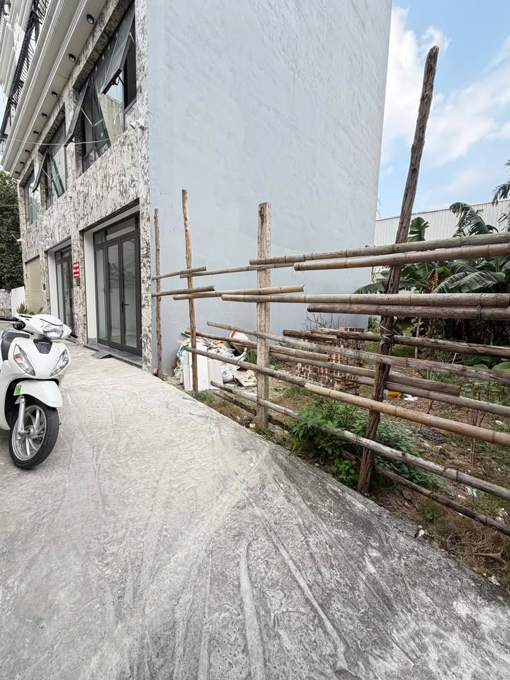 Đất chính chủ Ngõ 45 Nguyễn Gia Bằng, 50m² giá 11.3 tỷ - Cơ hội đầu tư hấp dẫn!