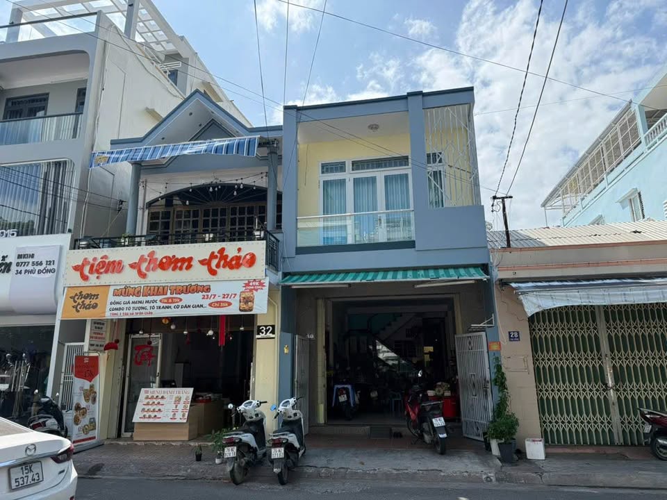 Nhà 2 Tầng Mặt Tiền Phù Đổng, Nha Trang 106,5m² - Giá 14,5 tỷ, Thương Lượng Chính Chủ!