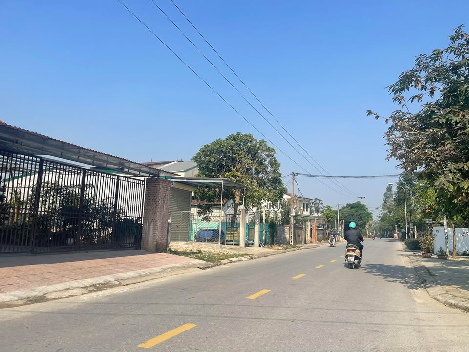 Bán đất Hưng Lộc, TP Vinh 130m² giá 3.01 tỷ - Đường rộng ô tô tránh nhau!