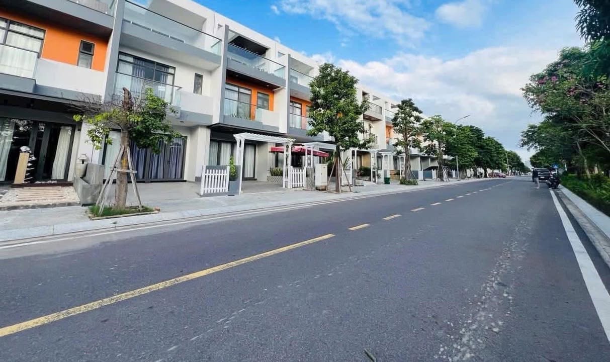 Bán căn thô đường thông số 79 Nha Trang 100m² giá chỉ 6.8 tỷ - Cơ hội đầu tư hiếm có!