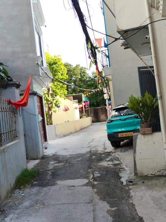 Nhà 2 tầng Thượng Cát 100m² giá 10.5 tỷ - Ô tô tránh, khu dân trí cao!