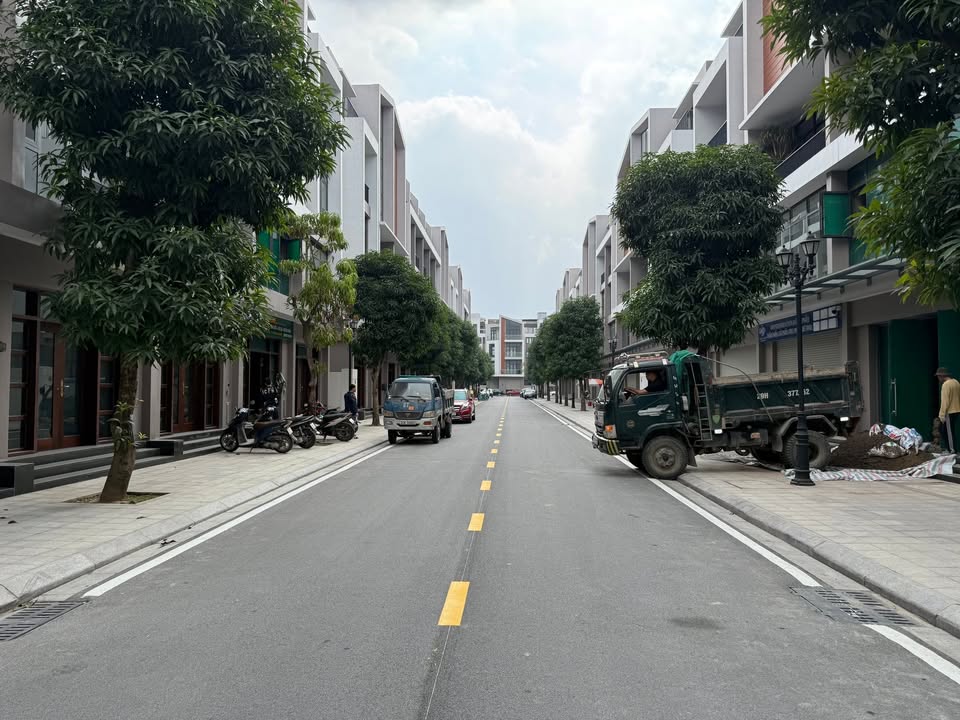 Townhouse Vinhomes Ocean Park Huyện Văn Giang 54m² giá 9.x tỷ - Sổ hồng chính chủ, tự do sửa chữa!