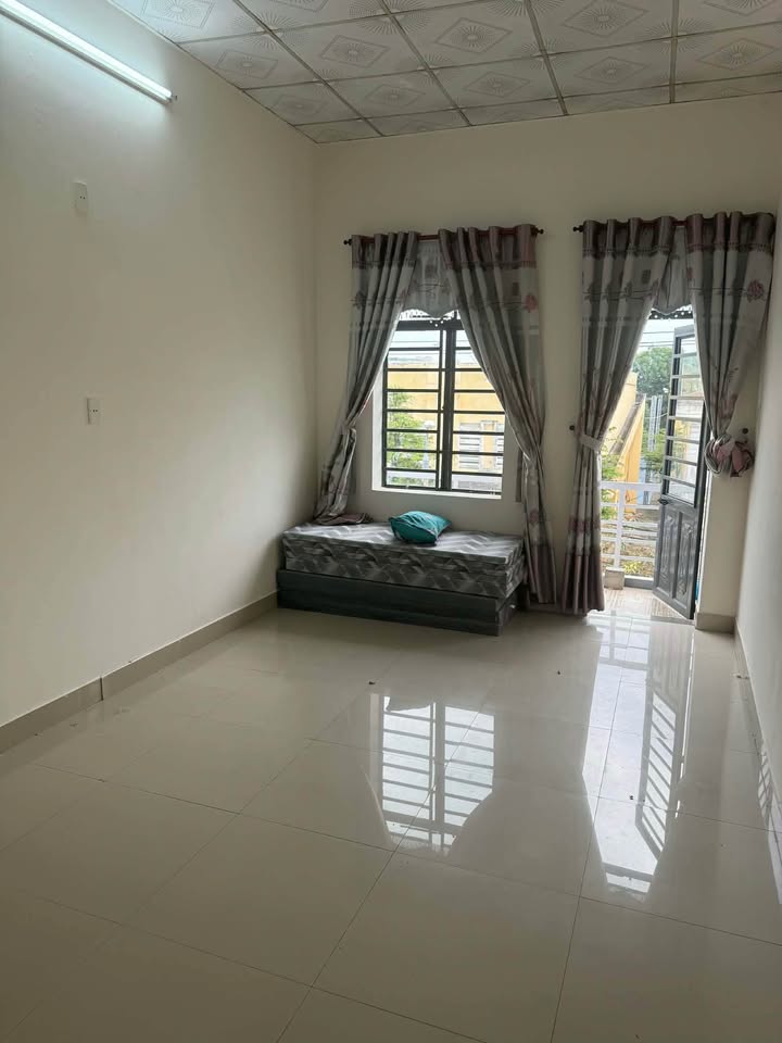 Phòng trọ cho thuê tại 192 Phạm Cự Lượng, Đà Nẵng - Nguyên tầng thoáng mát!