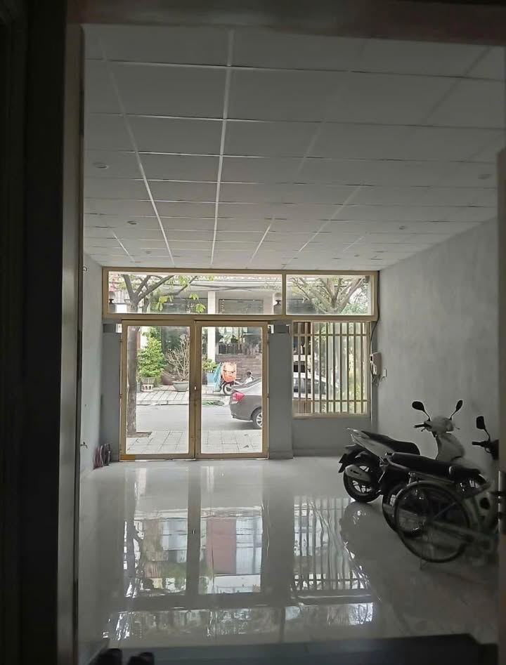 Cho thuê mặt bằng kinh doanh đường Hoàng Kế Viên Quận Ngũ Hành Sơn 40m² - Giá chỉ 9 triệu/tháng!