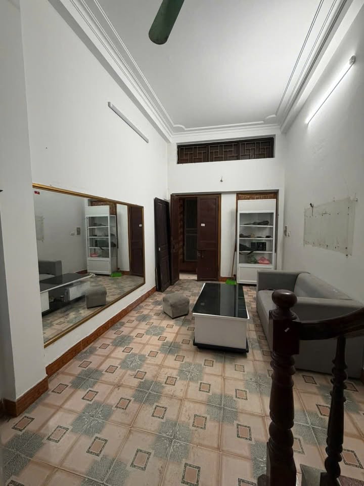 Nhà phố ngõ Hồ Ba Mẫu, Đống Đa 26m² giá 5.2 tỷ - Chính chủ, sổ đỏ
