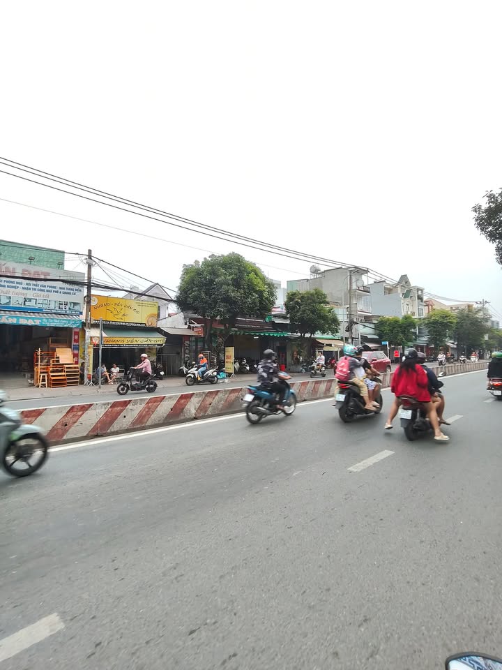 Mặt tiền kinh doanh Huỳnh Tấn Phát 263m² giá 19 tỷ - Vị trí đắc địa, sổ hồng riêng!