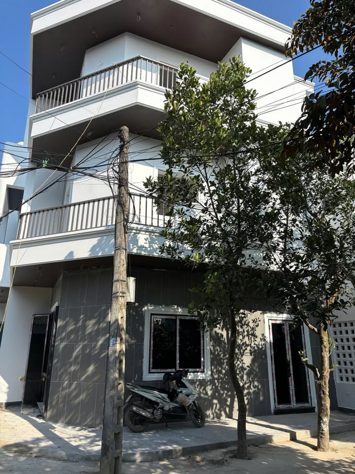 Nhà phố 3 tầng đường Đức Hậu, Quảng Hưng 67m² giá 3 tỷ - Cơ hội đầu tư hiếm có!