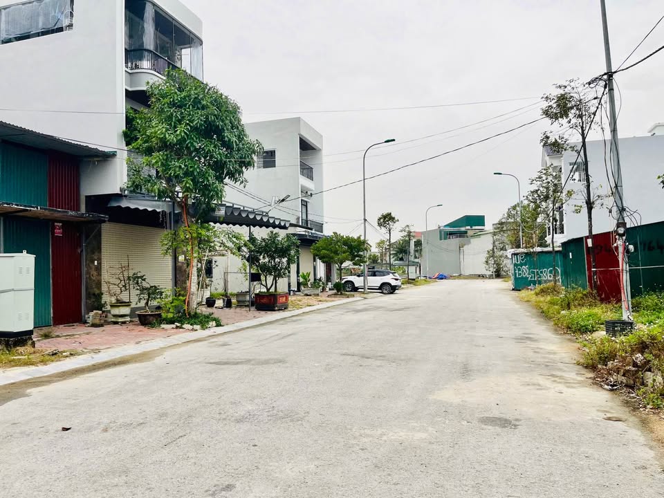 Lô đất MBQH 30 - Quảng Phú 75m² giá 3 tỷ - Tiềm năng phát triển cao!