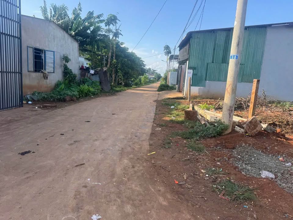 Đất thổ cư Eakao 160m² giá 300 triệu - Sổ đỏ công chứng ngay!