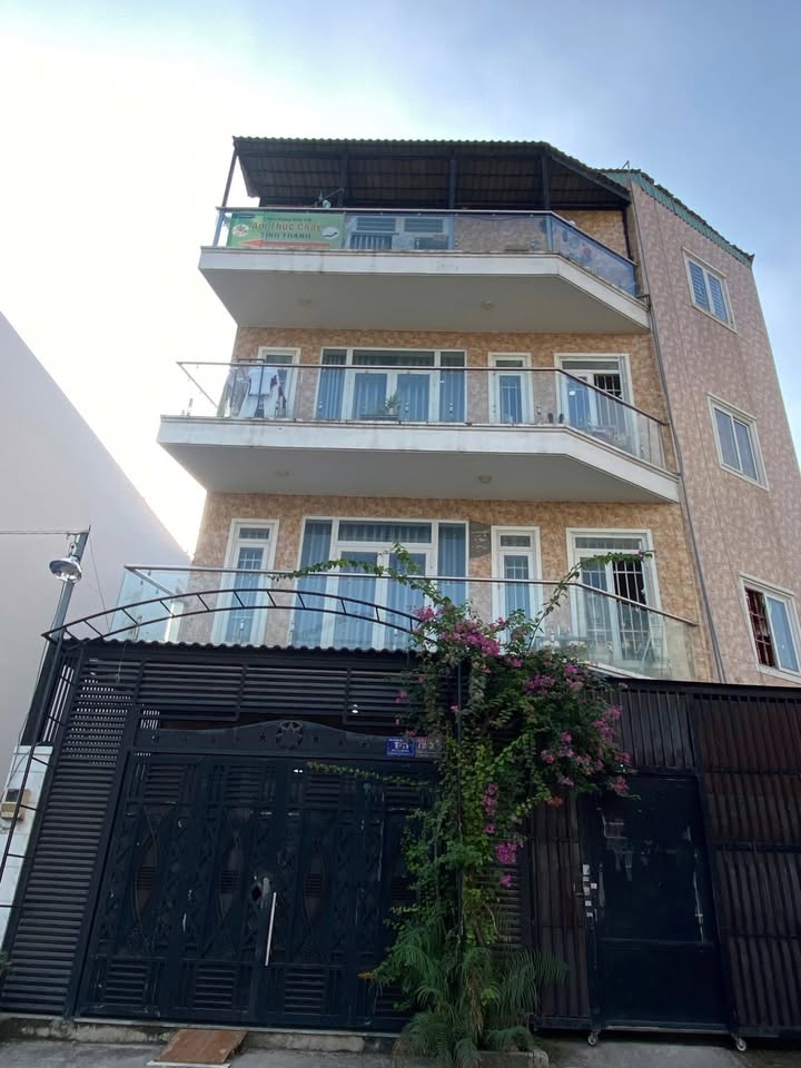 Căn hộ dịch vụ 3 tầng tại Lê Văn Chí, Thủ Đức - Đầu tư sinh lời 30 triệu/tháng!