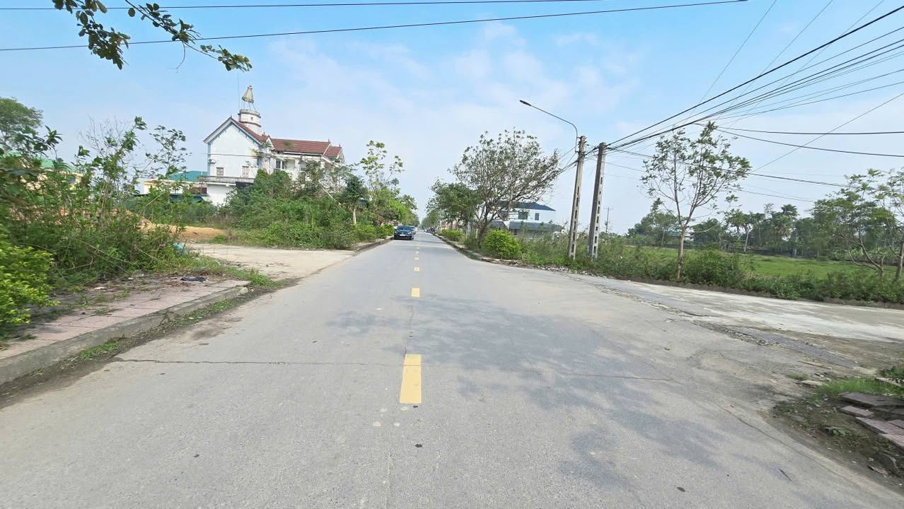 Đất TDP Liên Hương, Thạch Đài 203m² giá 3.7 tỷ - Vị trí kinh doanh sầm uất!