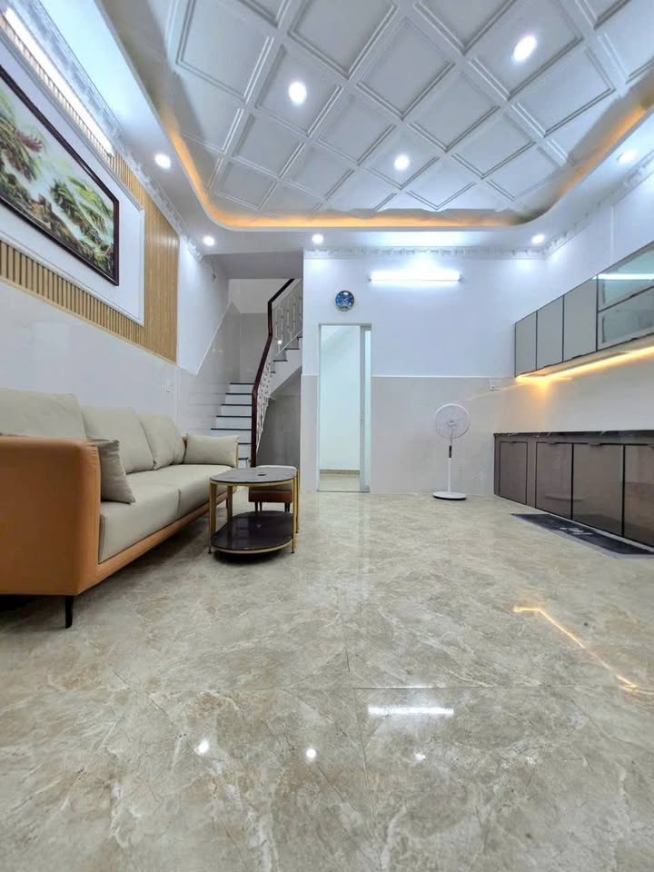 Nhà bán hẻm 1716 Huỳnh Tấn Phát, Nhà Bè 40m² giá 2,25 tỷ - Chính chủ sổ chung!