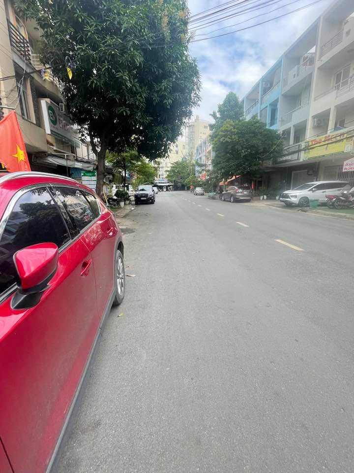 Mặt tiền kinh doanh Tây Hòa, Thủ Đức 161m² giá 23 tỷ - Cơ hội đầu tư hiếm có!