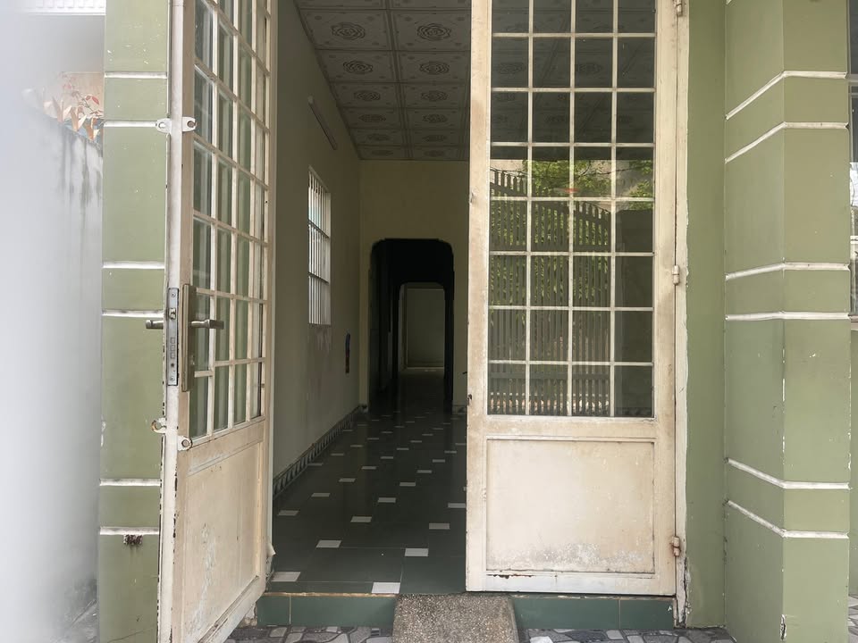 Nhà phố KDC Phú Hoà, Thủ Dầu Một 80m² giá 6.7 tỷ - Sổ hồng chính chủ, thương lượng tốt!