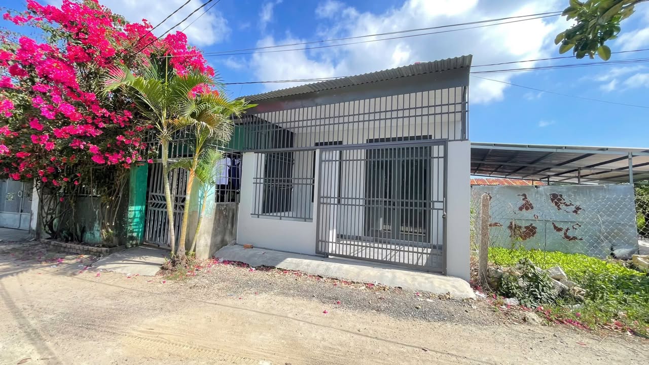 Nhà phố 100m² Xã Phước Đồng giá 1.29 tỷ - Thiết kế hiện đại, sẵn sàng vào ở!