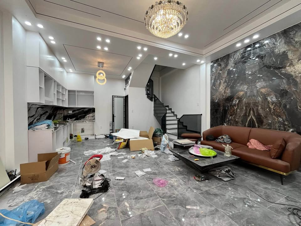 Nhà đẹp Tôn Đức Thắng, Hải Phòng 45m² giá 4 tỷ - Thiết kế hiện đại, đầy đủ nội thất!