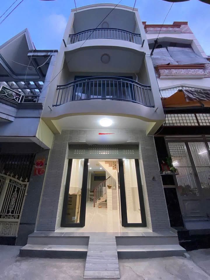 Nhà hẻm 2// Kinh Dương Vương, Quận 6, 46m² - Chính chủ bán gấp!