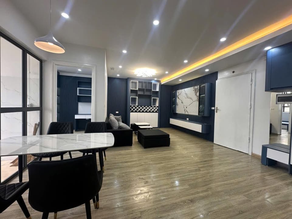 Căn hộ CT1A KĐT Thành Phố Giao Lưu 77m² giá 6 tỷ - Full nội thất mới, view hồ thoáng mát!