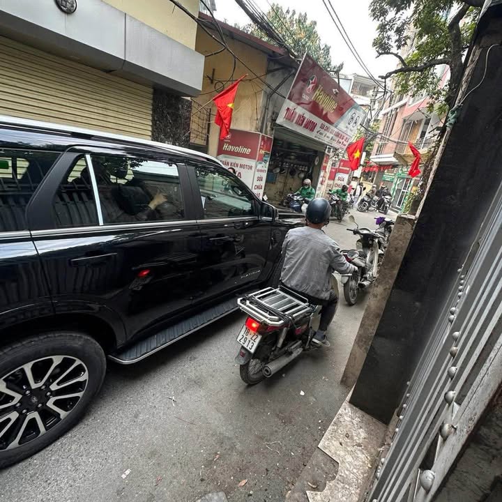 Nhà phố Quan Nhân 150m² giá 73 tỷ - Mặt ngõ ô tô, kinh doanh sầm uất!