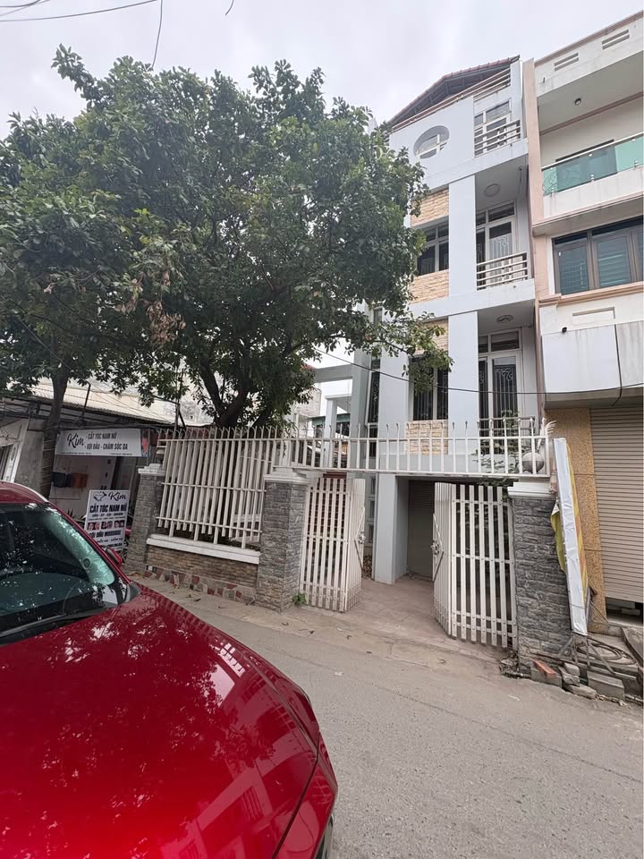 Nhà 4 tầng tại Vĩnh Yên 140m² giá thỏa thuận - Vị trí đắc địa, tiện ích đầy đủ!