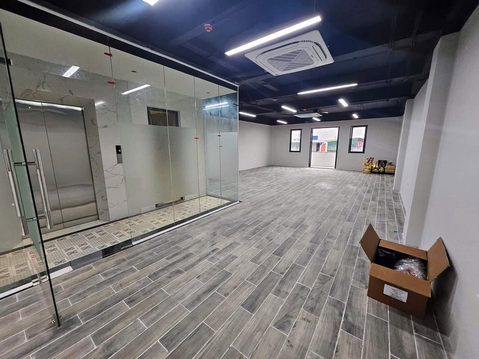 Văn phòng cho thuê tại Tòa Victoria, Hà Đông 130m² - Giá tốt 12 triệu/tháng!