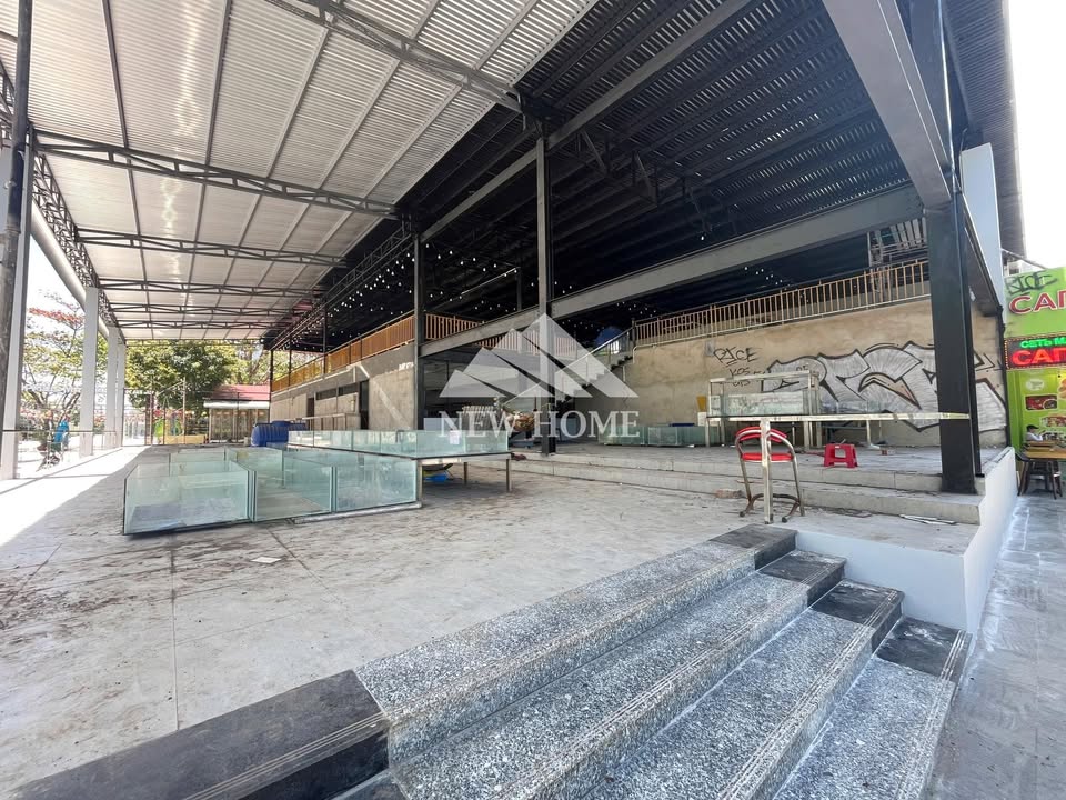 Cho thuê lô góc hẻm 96 Trần Phú 1000m² giá 260 triệu - Mặt bằng đẹp, lưu lượng khách cao!