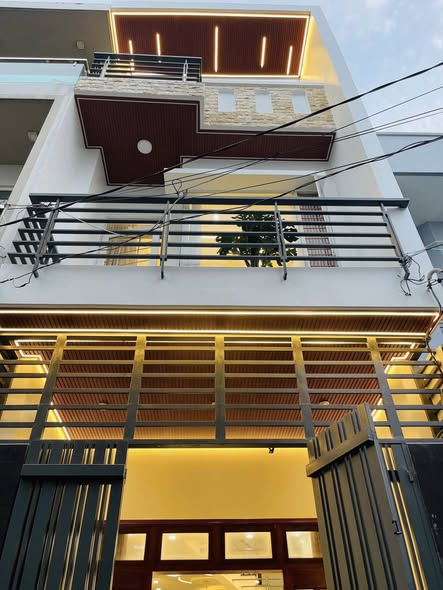 Nhà đẹp 56m² tại Quận Bình Tân giá 5.8 tỷ - Không gian sống lý tưởng!