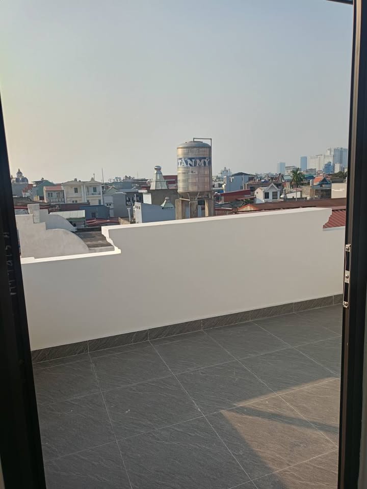 Nhà 4 tầng Miếu Hai Xã 43m² giá 3.8 tỷ - Về ở ngay!