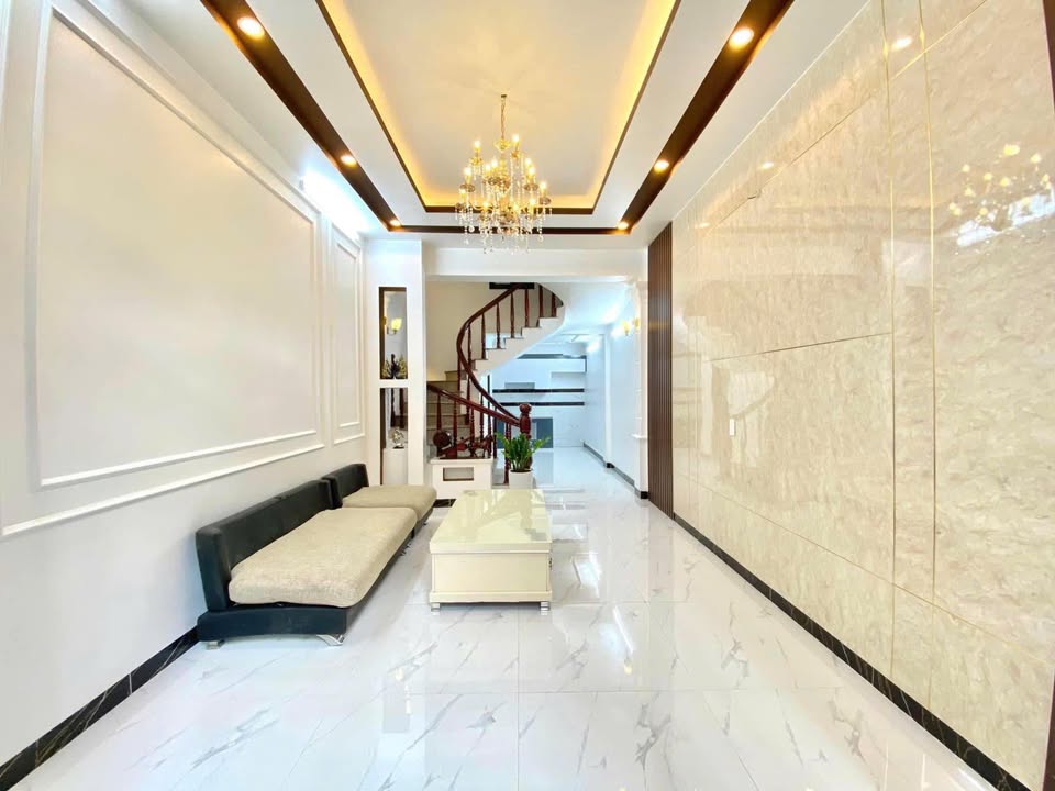 Nhà cho thuê tại Chợ Hàng, Quận Lê Chân 42m² giá 6.5 triệu - Chỗ ở an toàn, tiện nghi!