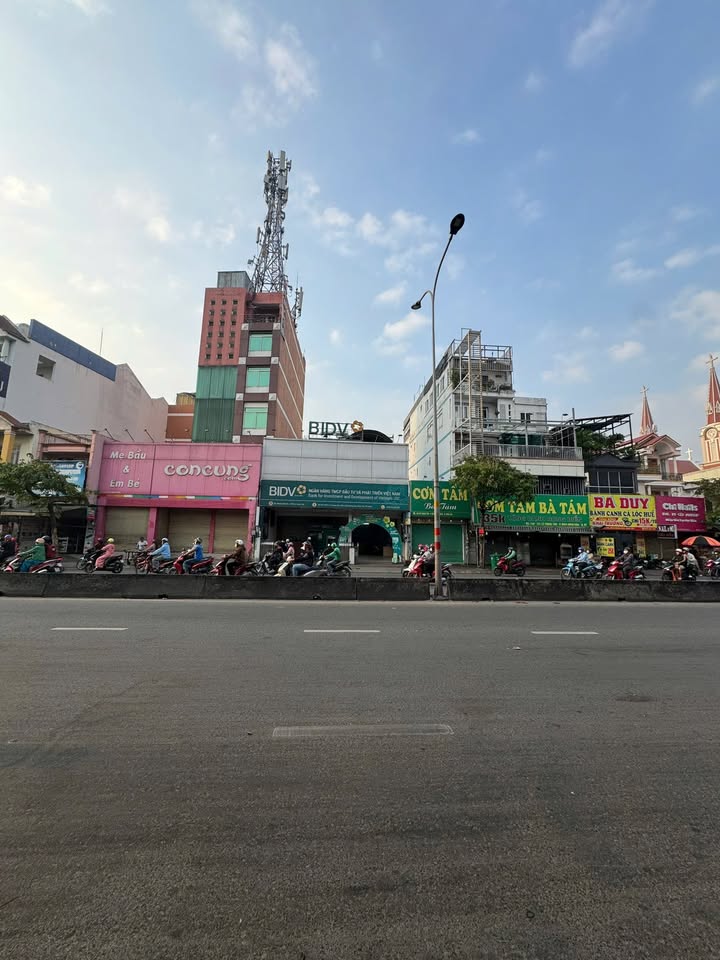 Cho thuê mặt tiền Lê Trọng Tấn, Quận Bình Tân 250m² - Vị trí đắc địa gần chợ Phạm Đằn Giảng!