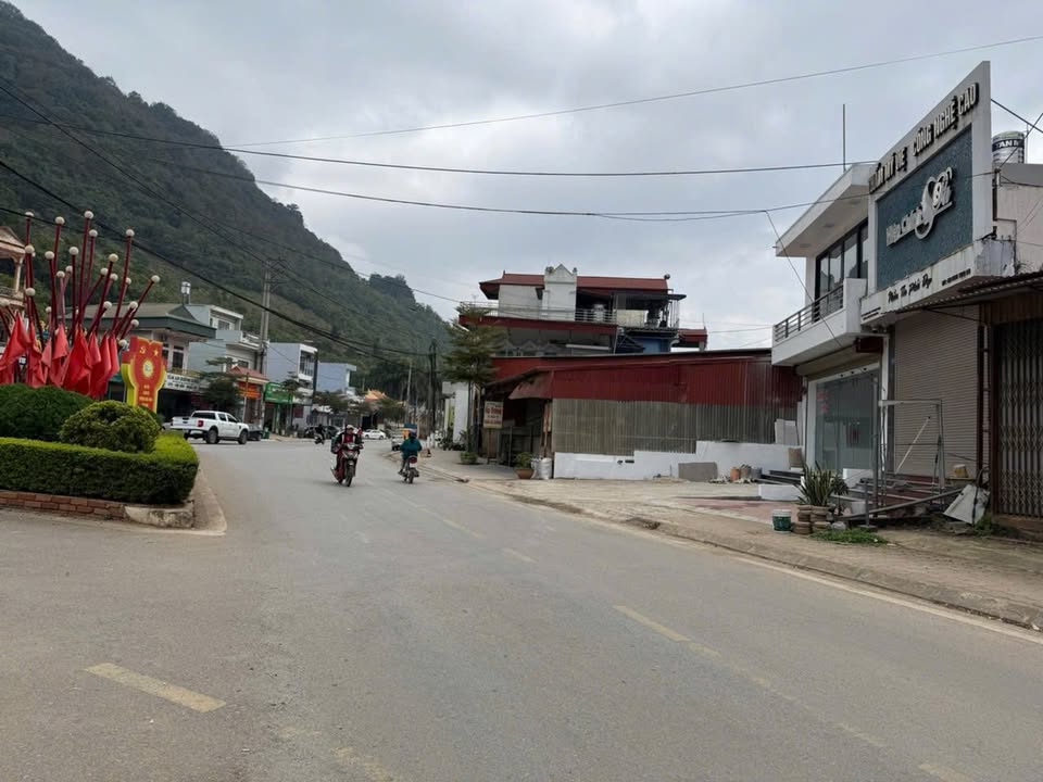 Lô đất thổ cư 360m² tại phường Mộc Châu - Vị trí đắc địa cho đầu tư!