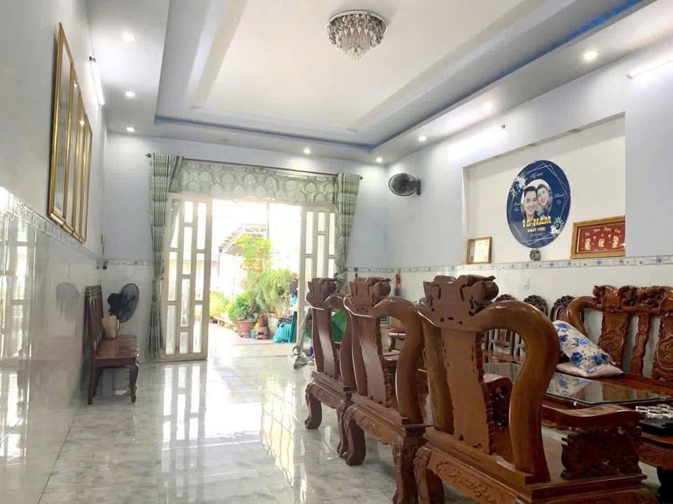 Nhà đẹp Lộ Đức, Phường Hố Nai 250m² giá 4.999 tỷ - Sân rộng ô tô vào thoải mái!