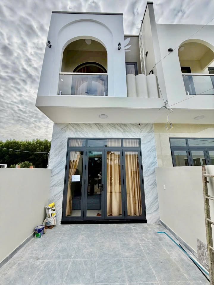 Nhà hiện đại tại phường Tân Triều 100m² giá chỉ 2 tỷ - Sổ hồng riêng, pháp lý chuẩn!