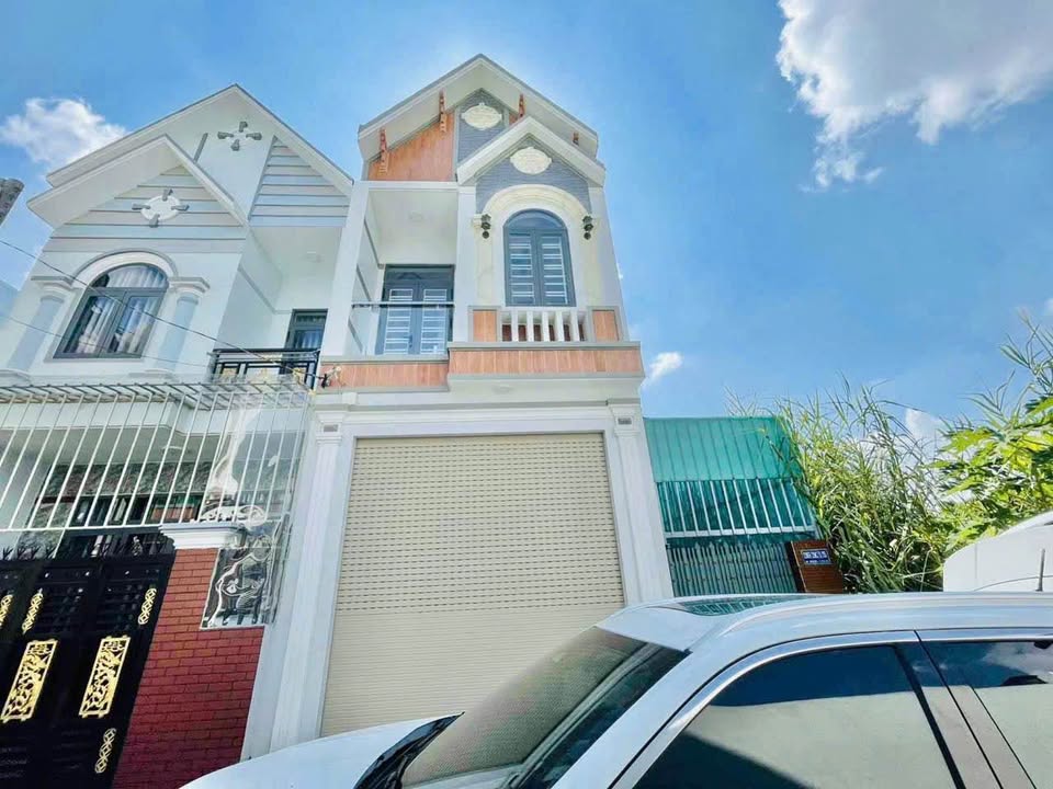 Nhà 1 Trệt 1 Lầu Phường Hóa An 72m² giá 2.6 tỷ - Sổ hồng riêng, thổ cư 100%!