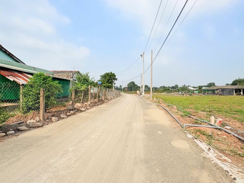 Đất nền 166m² mặt tiền đường Nguyễn Thị Tầm, xã Tân Trụ chỉ 499 triệu - Đầu tư sinh lời cao!