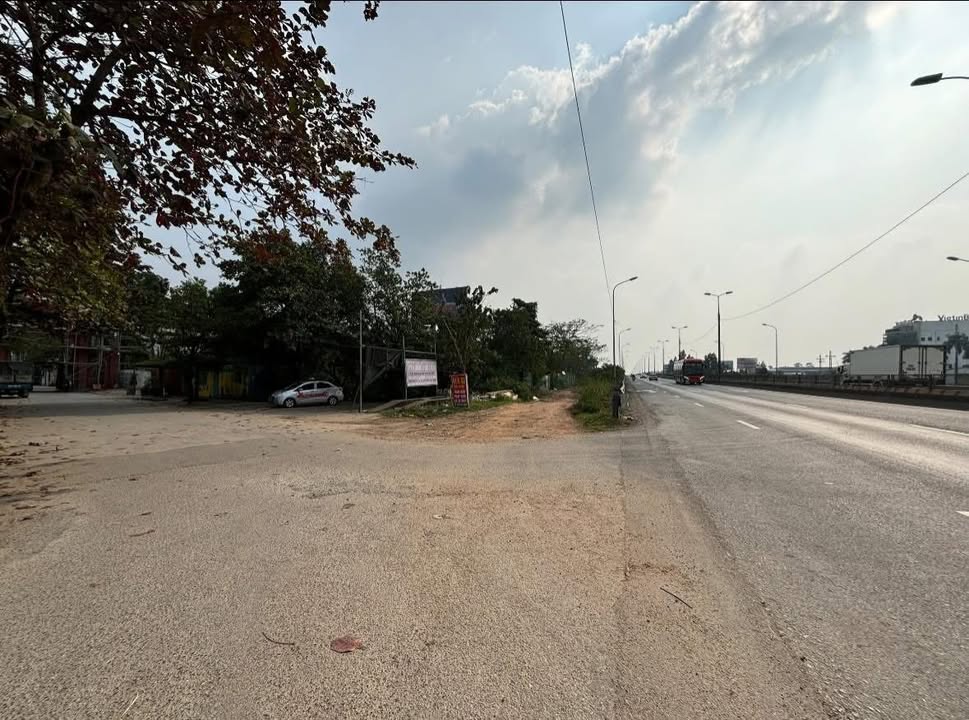 Đất nền Nhật Tân 55m² giá 4.7 tỷ - Gần trục Nhật Tân – Nội Bài!