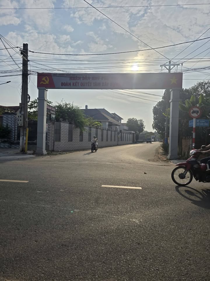 Đất Tương Bình Hiệp, TDM, Bình Dương 600m² giá 8.5 tỷ - Thích hợp xây trọ hoặc nhà vườn!